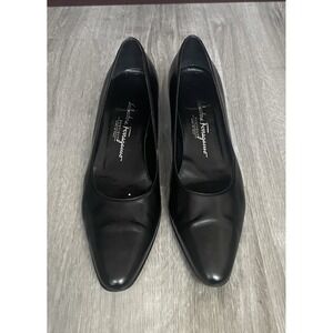 Salvatore Ferragamo Women's Black Pumps 8 B Shoes